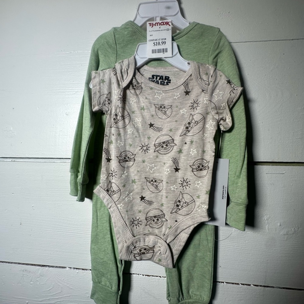 Star Wars Baby Yoda Bodysuit Set - Green and Gray